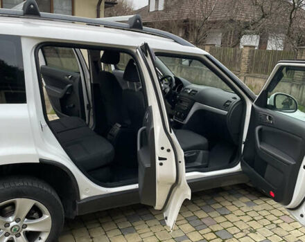 Білий Шкода Єті, об'ємом двигуна 1.2 л та пробігом 225 тис. км за 7300 $, фото 6 на Automoto.ua