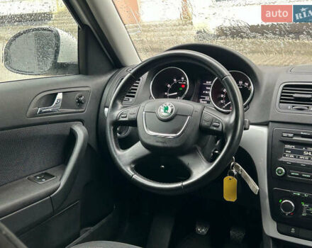 Білий Шкода Єті, об'ємом двигуна 1.4 л та пробігом 200 тис. км за 8999 $, фото 9 на Automoto.ua