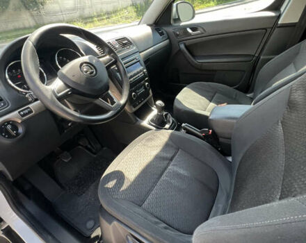 Білий Шкода Єті, об'ємом двигуна 1.97 л та пробігом 250 тис. км за 10500 $, фото 12 на Automoto.ua