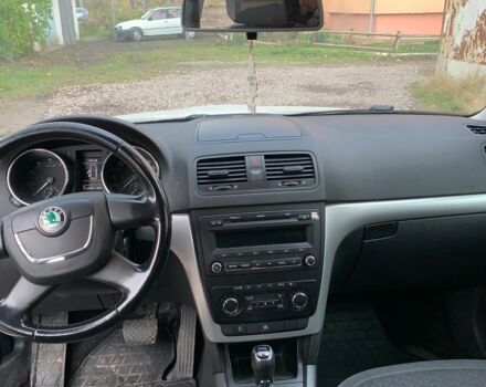 Белый Шкода Ети, объемом двигателя 1.8 л и пробегом 214 тыс. км за 8200 $, фото 2 на Automoto.ua