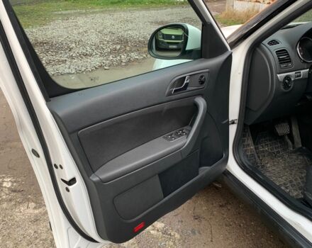 Белый Шкода Ети, объемом двигателя 1.8 л и пробегом 214 тыс. км за 8200 $, фото 3 на Automoto.ua