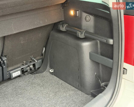 Білий Шкода Єті, об'ємом двигуна 2 л та пробігом 211 тис. км за 14800 $, фото 46 на Automoto.ua