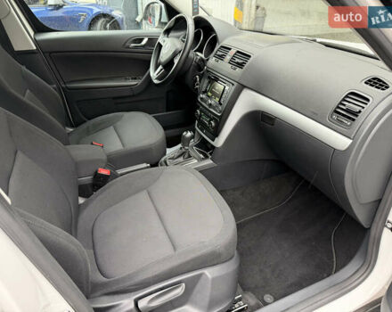 Белый Шкода Ети, объемом двигателя 2 л и пробегом 211 тыс. км за 14800 $, фото 51 на Automoto.ua