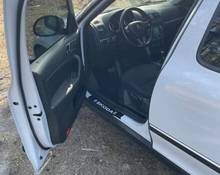 Белый Шкода Ети, объемом двигателя 2 л и пробегом 277 тыс. км за 13700 $, фото 9 на Automoto.ua