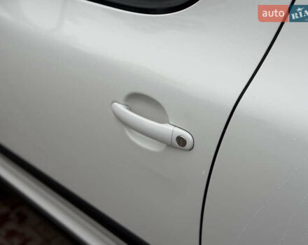 Білий Шкода Єті, об'ємом двигуна 2 л та пробігом 211 тис. км за 14800 $, фото 18 на Automoto.ua