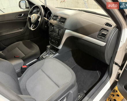 Белый Шкода Ети, объемом двигателя 2 л и пробегом 211 тыс. км за 14800 $, фото 17 на Automoto.ua