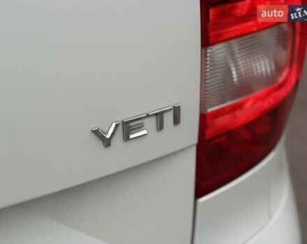 Білий Шкода Єті, об'ємом двигуна 2 л та пробігом 211 тис. км за 14800 $, фото 11 на Automoto.ua