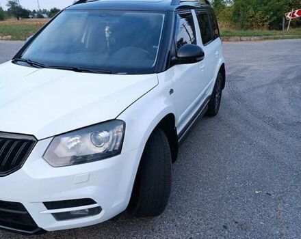 Шкода Ети 2014 в Киеве на Automoto.ua Белый Шкода Ети, объемом двигателя 2 л и пробегом 269 тыс. км за 14400 $, фото 21 на Automoto.ua
