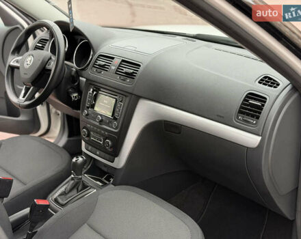 Білий Шкода Єті, об'ємом двигуна 2 л та пробігом 211 тис. км за 14800 $, фото 28 на Automoto.ua