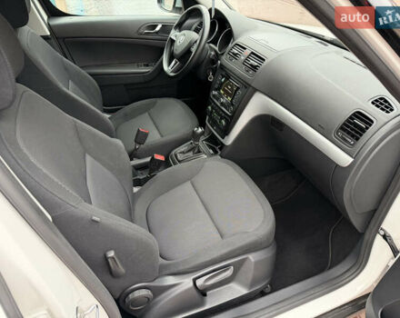 Білий Шкода Єті, об'ємом двигуна 2 л та пробігом 211 тис. км за 14800 $, фото 66 на Automoto.ua