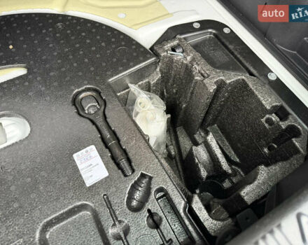 Білий Шкода Єті, об'ємом двигуна 2 л та пробігом 211 тис. км за 14800 $, фото 48 на Automoto.ua