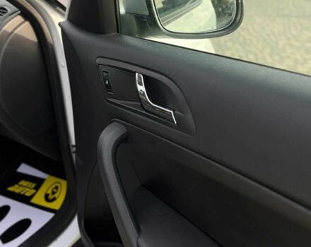 Белый Шкода Ети, объемом двигателя 2 л и пробегом 242 тыс. км за 12900 $, фото 20 на Automoto.ua