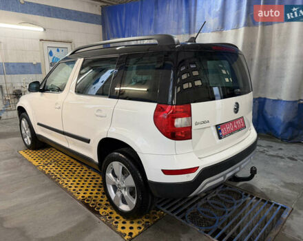 Белый Шкода Ети, объемом двигателя 2 л и пробегом 211 тыс. км за 14800 $, фото 3 на Automoto.ua