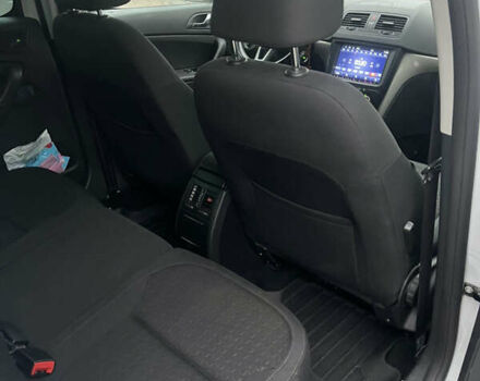 Белый Шкода Ети, объемом двигателя 1.97 л и пробегом 247 тыс. км за 15000 $, фото 21 на Automoto.ua