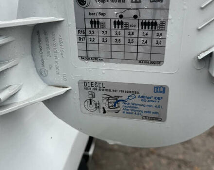 Белый Шкода Ети, объемом двигателя 1.97 л и пробегом 247 тыс. км за 15000 $, фото 10 на Automoto.ua