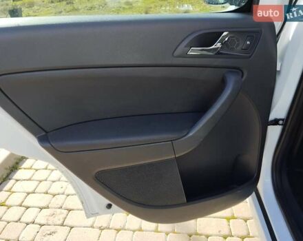 Белый Шкода Ети, объемом двигателя 1.97 л и пробегом 305 тыс. км за 12500 $, фото 13 на Automoto.ua