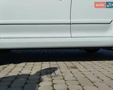 Белый Шкода Ети, объемом двигателя 1.97 л и пробегом 305 тыс. км за 12500 $, фото 15 на Automoto.ua