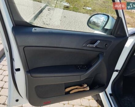 Белый Шкода Ети, объемом двигателя 1.97 л и пробегом 305 тыс. км за 12500 $, фото 34 на Automoto.ua