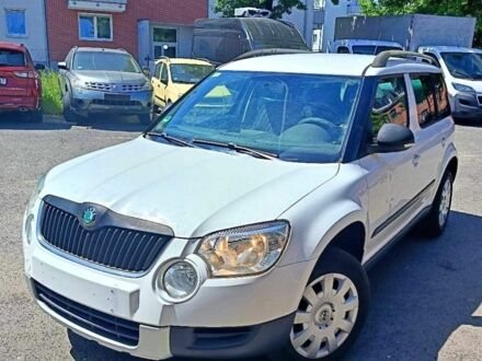 Белый Шкода Ети, объемом двигателя 0 л и пробегом 300 тыс. км за 3500 $, фото 1 на Automoto.ua