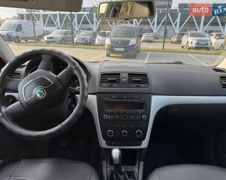 Бежевый Шкода Ети, объемом двигателя 1.8 л и пробегом 136 тыс. км за 6000 $, фото 8 на Automoto.ua