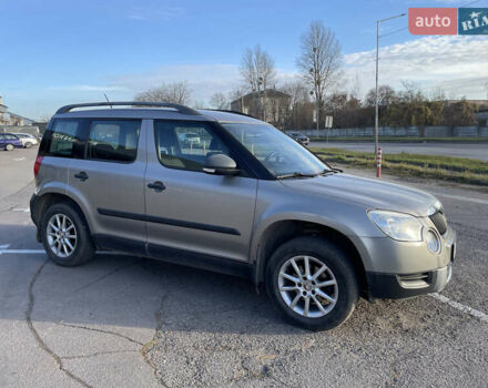 Бежевий Шкода Єті, об'ємом двигуна 1.2 л та пробігом 136 тис. км за 6999 $, фото 8 на Automoto.ua