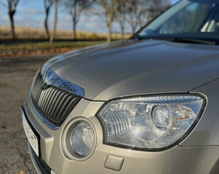 Бежевий Шкода Єті, об'ємом двигуна 1.2 л та пробігом 247 тис. км за 8500 $, фото 2 на Automoto.ua