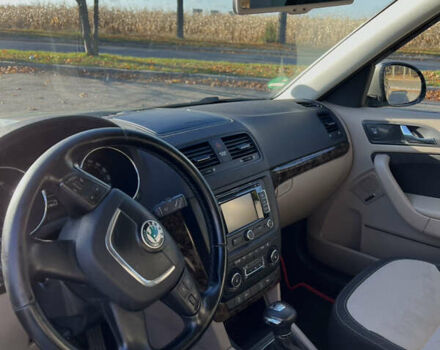 Бежевий Шкода Єті, об'ємом двигуна 1.2 л та пробігом 247 тис. км за 8500 $, фото 7 на Automoto.ua