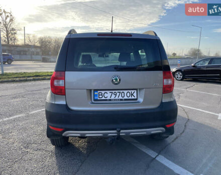 Бежевий Шкода Єті, об'ємом двигуна 1.2 л та пробігом 136 тис. км за 6999 $, фото 5 на Automoto.ua