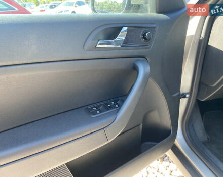 Бежевый Шкода Ети, объемом двигателя 1.8 л и пробегом 159 тыс. км за 8800 $, фото 12 на Automoto.ua