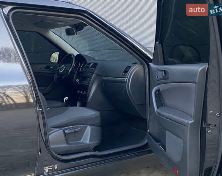 Чорний Шкода Єті, об'ємом двигуна 1.2 л та пробігом 191 тис. км за 6999 $, фото 17 на Automoto.ua