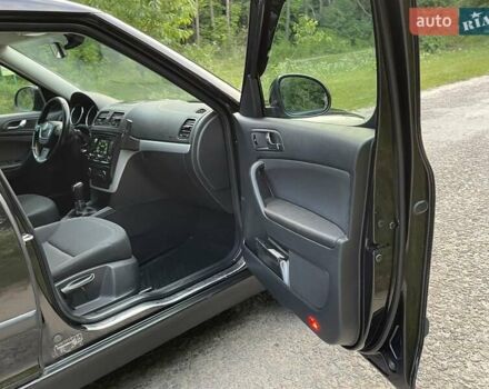 Черный Шкода Ети, объемом двигателя 2 л и пробегом 184 тыс. км за 9650 $, фото 27 на Automoto.ua