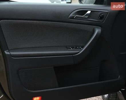 Коричневый Шкода Ети, объемом двигателя 1.8 л и пробегом 177 тыс. км за 8200 $, фото 18 на Automoto.ua