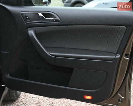 Коричневый Шкода Ети, объемом двигателя 1.8 л и пробегом 177 тыс. км за 8200 $, фото 43 на Automoto.ua