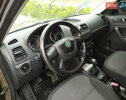 Коричневий Шкода Єті, об'ємом двигуна 1.97 л та пробігом 300 тис. км за 8500 $, фото 3 на Automoto.ua