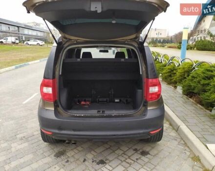 Коричневий Шкода Єті, об'ємом двигуна 1.97 л та пробігом 300 тис. км за 8500 $, фото 6 на Automoto.ua