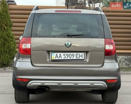 Коричневий Шкода Єті, об'ємом двигуна 1.2 л та пробігом 127 тис. км за 6900 $, фото 26 на Automoto.ua