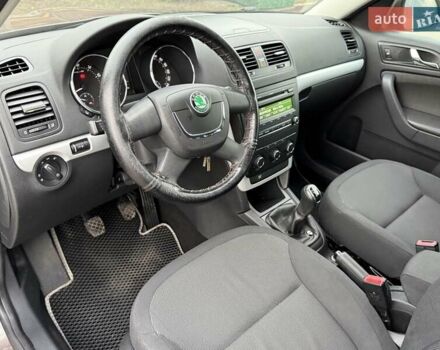 Коричневий Шкода Єті, об'ємом двигуна 1.2 л та пробігом 127 тис. км за 6900 $, фото 43 на Automoto.ua