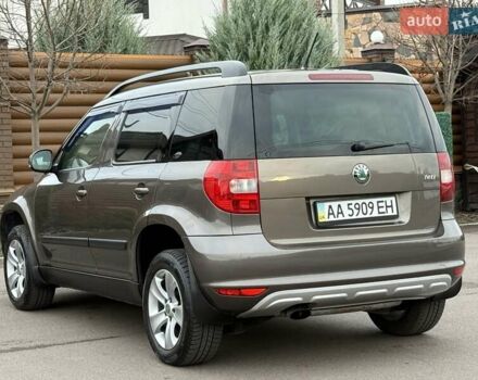 Коричневий Шкода Єті, об'ємом двигуна 1.2 л та пробігом 127 тис. км за 6900 $, фото 21 на Automoto.ua