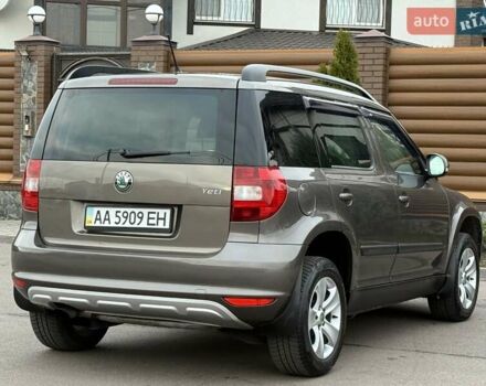 Коричневий Шкода Єті, об'ємом двигуна 1.2 л та пробігом 127 тис. км за 6900 $, фото 31 на Automoto.ua