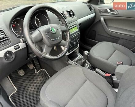 Коричневий Шкода Єті, об'ємом двигуна 1.2 л та пробігом 127 тис. км за 6900 $, фото 42 на Automoto.ua