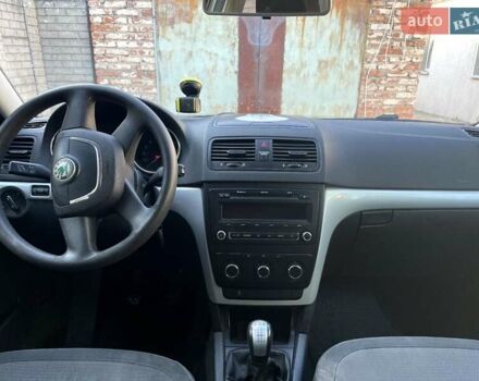 Серый Шкода Ети, объемом двигателя 1.8 л и пробегом 109 тыс. км за 7300 $, фото 4 на Automoto.ua