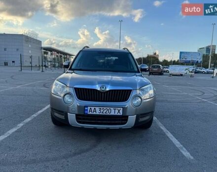 Сірий Шкода Єті, об'ємом двигуна 1.97 л та пробігом 304 тис. км за 9000 $, фото 1 на Automoto.ua