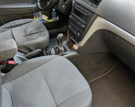 Шкода Ети 2009 в Киеве на Automoto.ua Серый Шкода Ети, объемом двигателя 1.8 л и пробегом 315 тыс. км за 6300 $, фото 5 на Automoto.ua