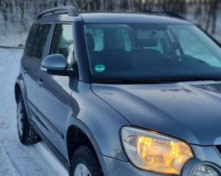 Сірий Шкода Єті, об'ємом двигуна 1.2 л та пробігом 251 тис. км за 5250 $, фото 4 на Automoto.ua