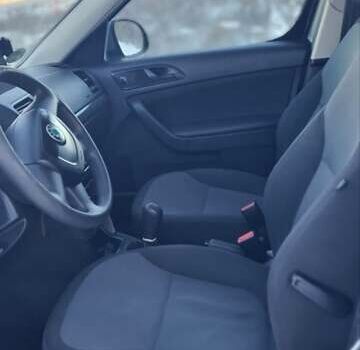 Сірий Шкода Єті, об'ємом двигуна 1.2 л та пробігом 248 тис. км за 6300 $, фото 2 на Automoto.ua