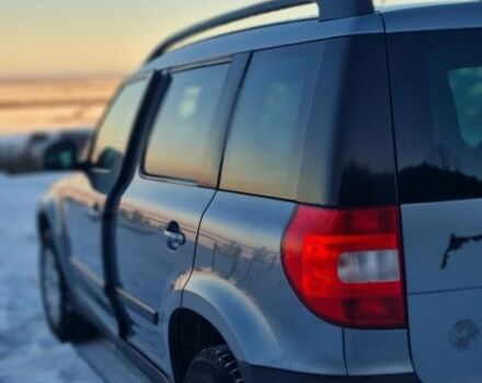 Сірий Шкода Єті, об'ємом двигуна 1.2 л та пробігом 251 тис. км за 5250 $, фото 3 на Automoto.ua