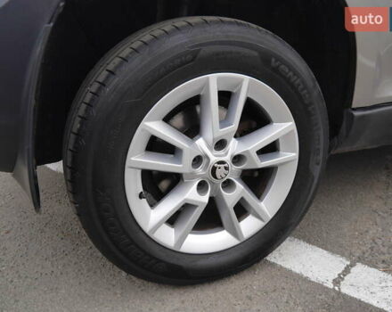 Серый Шкода Ети, объемом двигателя 1.97 л и пробегом 225 тыс. км за 10800 $, фото 7 на Automoto.ua