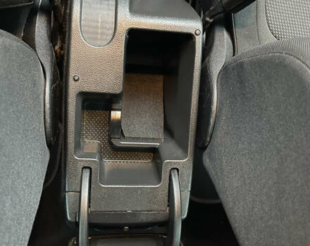 Серый Шкода Ети, объемом двигателя 1.8 л и пробегом 181 тыс. км за 8300 $, фото 50 на Automoto.ua