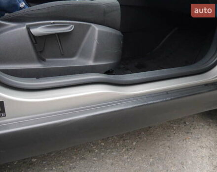 Серый Шкода Ети, объемом двигателя 1.97 л и пробегом 225 тыс. км за 10800 $, фото 16 на Automoto.ua