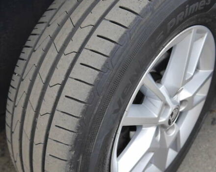 Серый Шкода Ети, объемом двигателя 1.97 л и пробегом 225 тыс. км за 10800 $, фото 8 на Automoto.ua